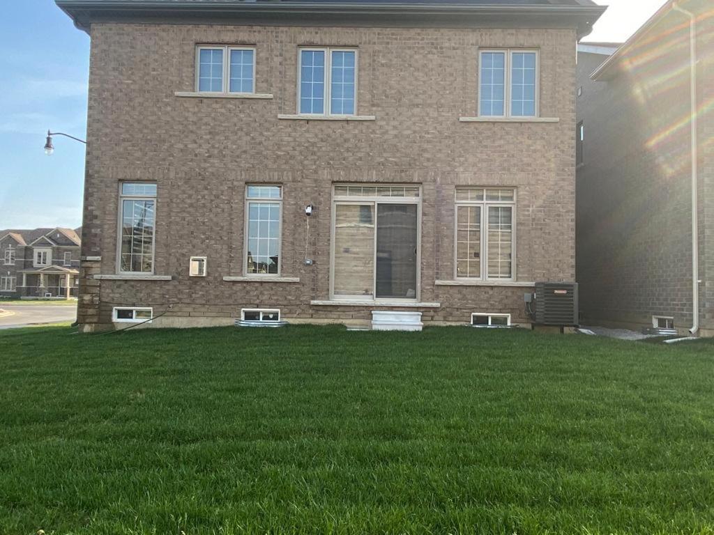537 Veterans Dr Brampton On L7A 0C4 Villa Buitenkant foto